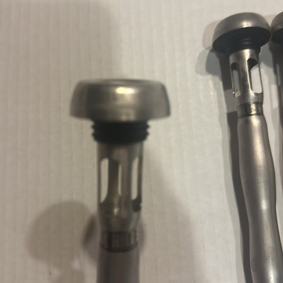 Corkcicle silver metal Chillsnet chillers Set of 4 for wine beer or other drinks - Picture 3 of 6